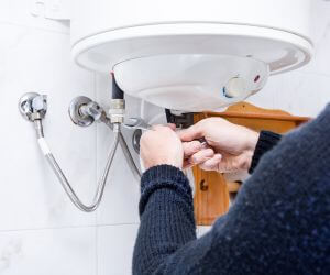 About Emergency plumbing pros Van Tassell, WY